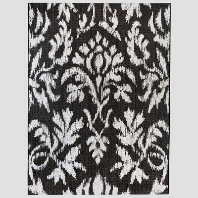 Garden Ikat Outdoor Rug Black - Threshold™