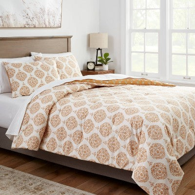  Medallion Printed Comforter & Sham Set Off-White/Dark Gold - Threshold™
