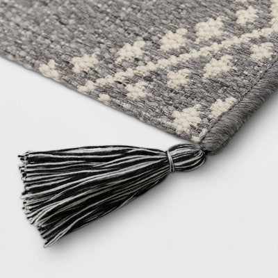 Diamond Tasseled Outdoor Rug - Threshold™