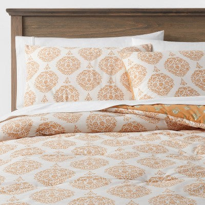  Medallion Printed Comforter & Sham Set Off-White/Dark Gold - Threshold™