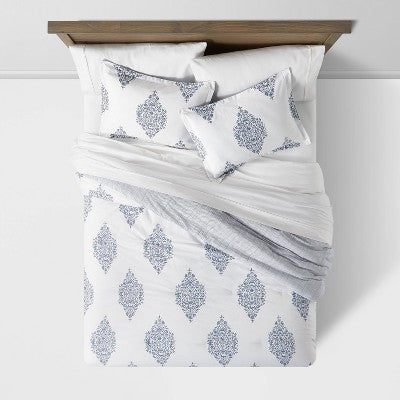  Reversible Medallion Family-Friendly Comforter & Sham Set White/Blue - Threshold™