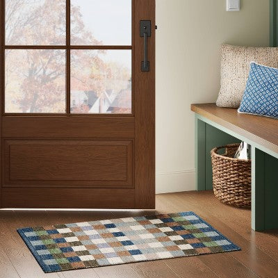  2'x3' Checkered Accent Rug - Threshold™