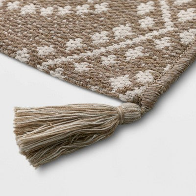  Diamond Tasseled Outdoor Rug - Threshold™